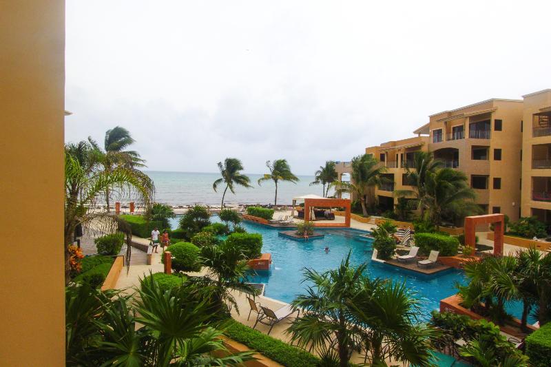 El Faro Oceanfront * Playa del Carmen