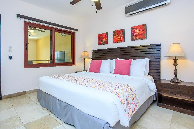 El Faro Oceanfront * Playa del Carmen