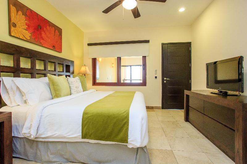 El Faro Oceanfront * Playa del Carmen